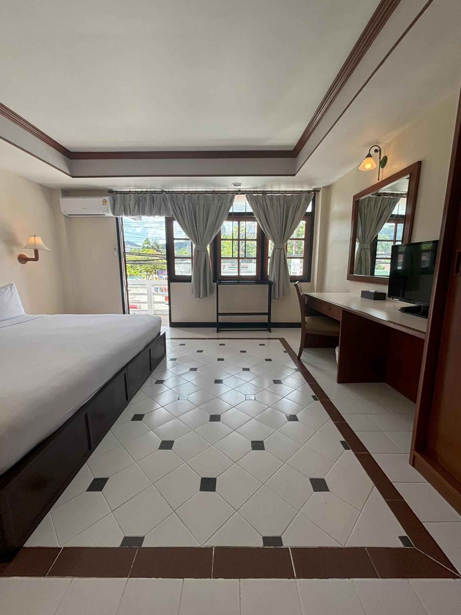 Sunset Mansion Apartman Patong Kültér fotó