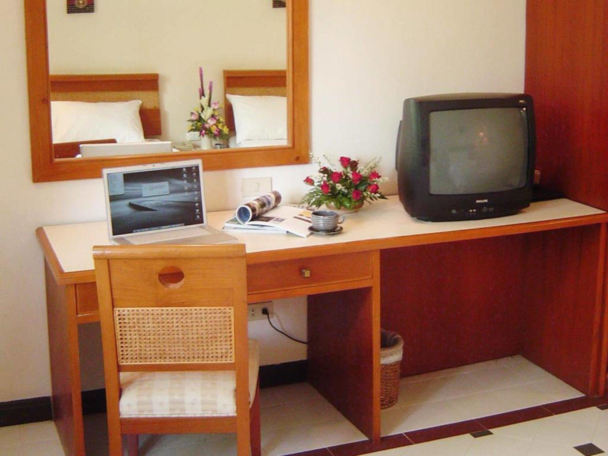 Sunset Mansion Apartman Patong Kültér fotó