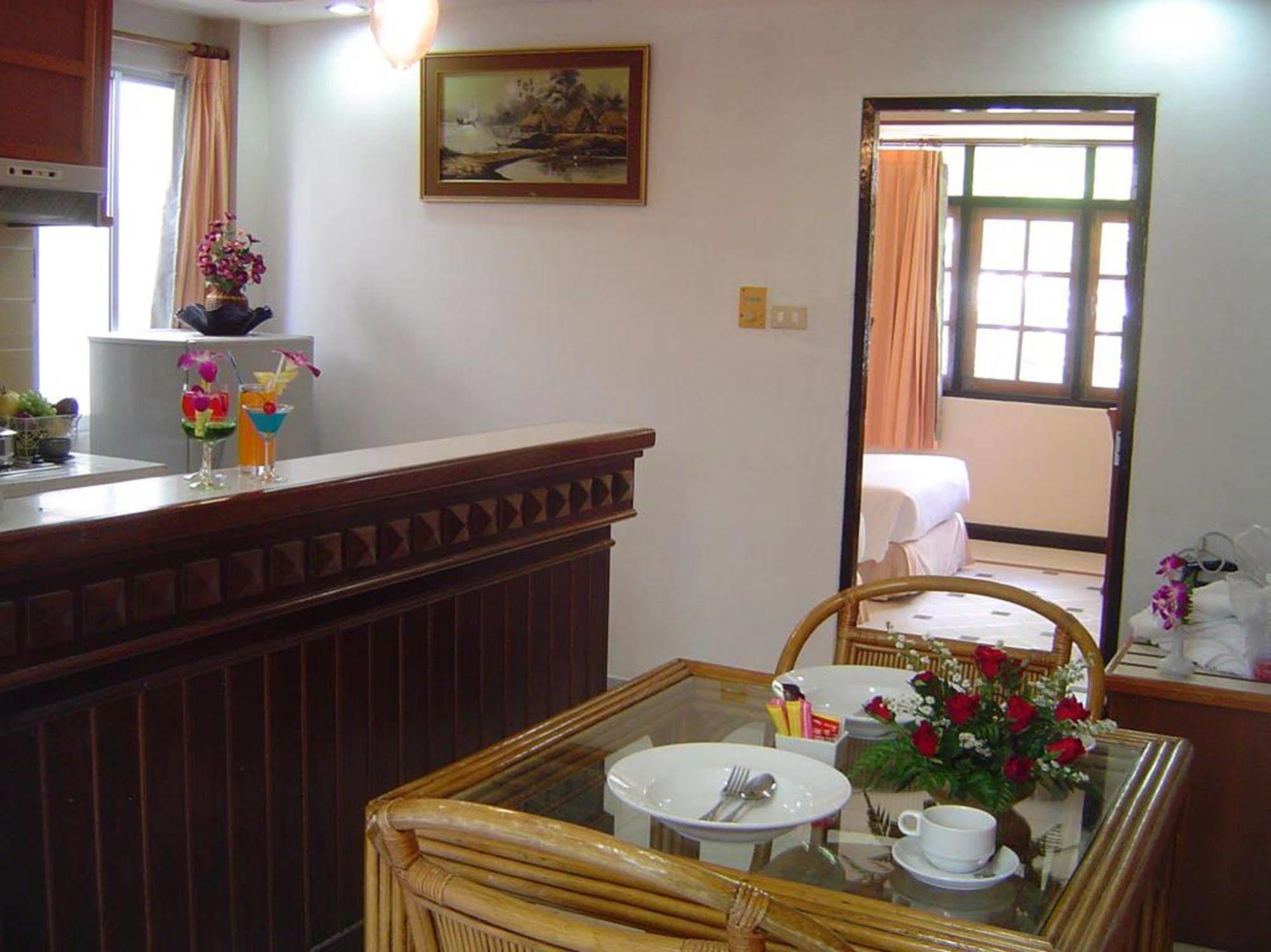 Sunset Mansion Apartman Patong Kültér fotó